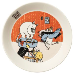 *FÖRBOKNING* Arabia Mumintallrik – Redo för Semester, Säsongstallrik 2026